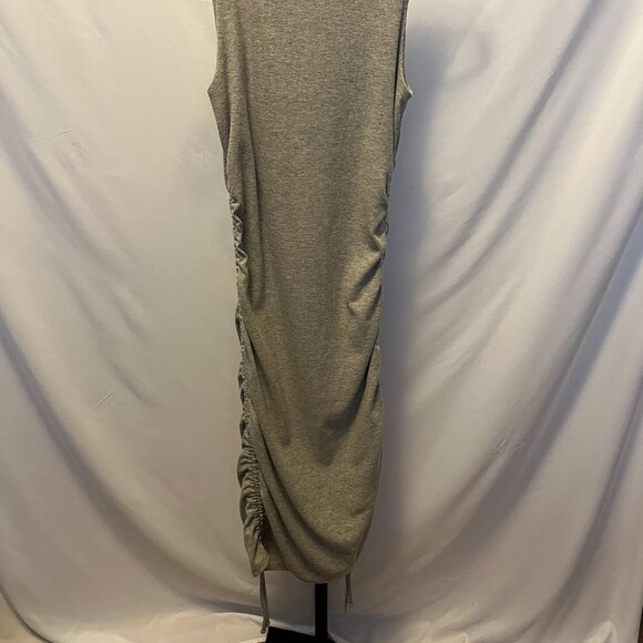 Lulus Grey Bodycon Dress w/Adjustable Side Ruching — NWT (Sz Med fits like a Sm) - Picture 5 of 8